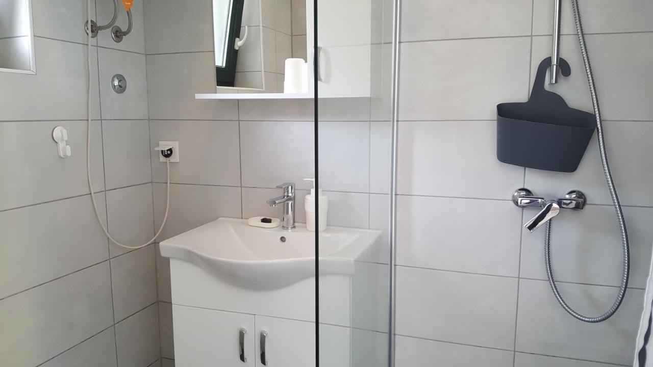 Apartments Artemis Baska  Ngoại thất bức ảnh