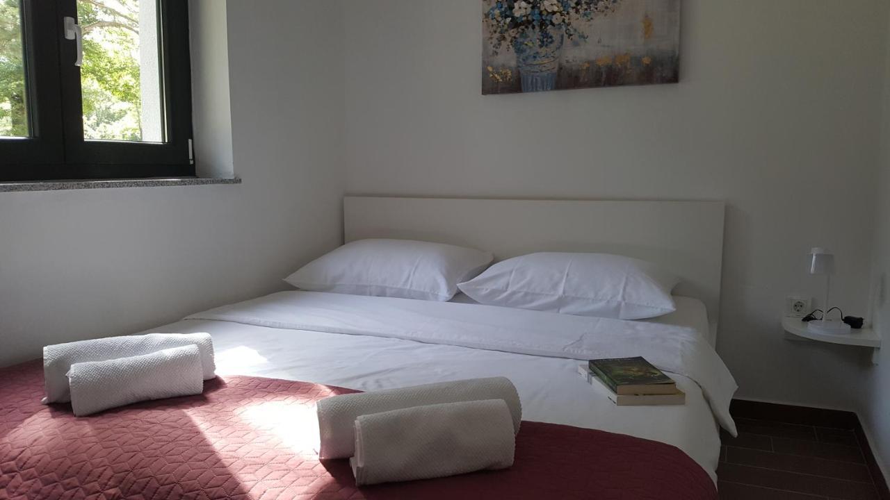 Apartments Artemis Baska  Ngoại thất bức ảnh